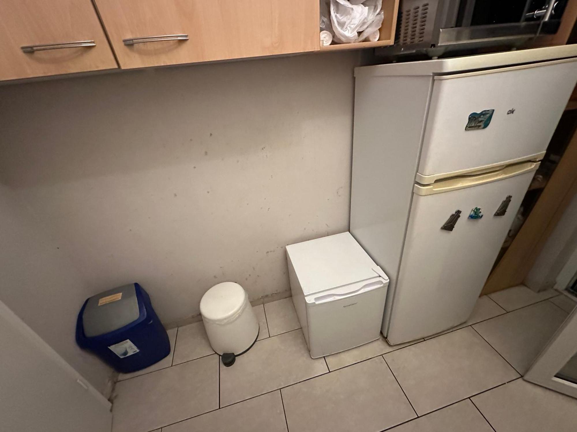 Schoenes Zimmer In Bahnhofsnaehe In Einer Wohnung Mit Grosser Terrasse Giessen Bagian luar foto
